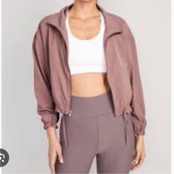 Old Navy Water-Repellent Packable StretchTech Ruffle-Trimmed Zip-Front Jacket - Picture 3 of 7